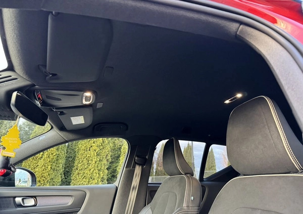 Volvo XC 40 cena 149900 przebieg: 68000, rok produkcji 2021 z Górowo Iławeckie małe 352